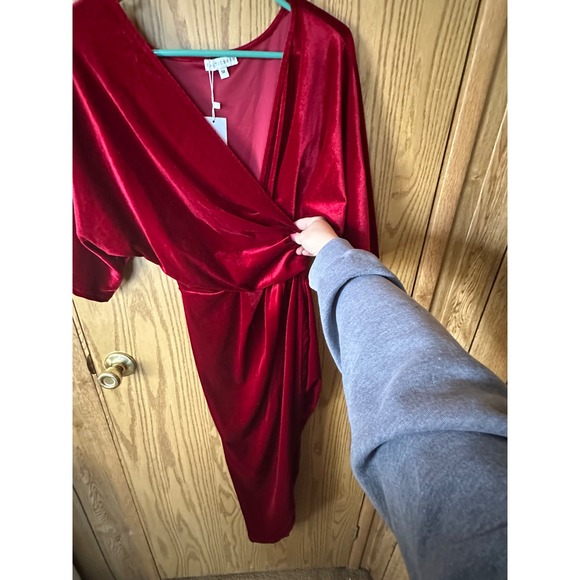 Baltic Born Brendyn Ruched Velvet Dress Wine Red Midi Wrap V-Neck BRE-DR-55561-M - Picture 6 of 6